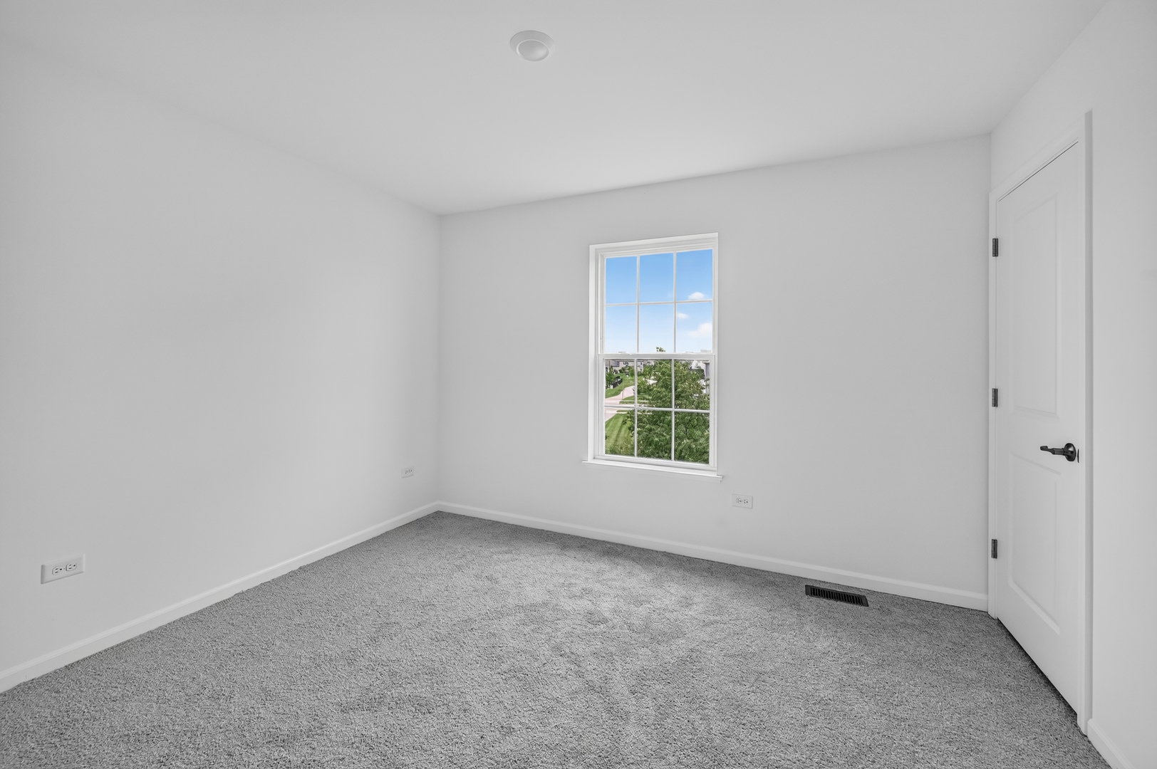180 Blazing Star Trail Property Photo 14