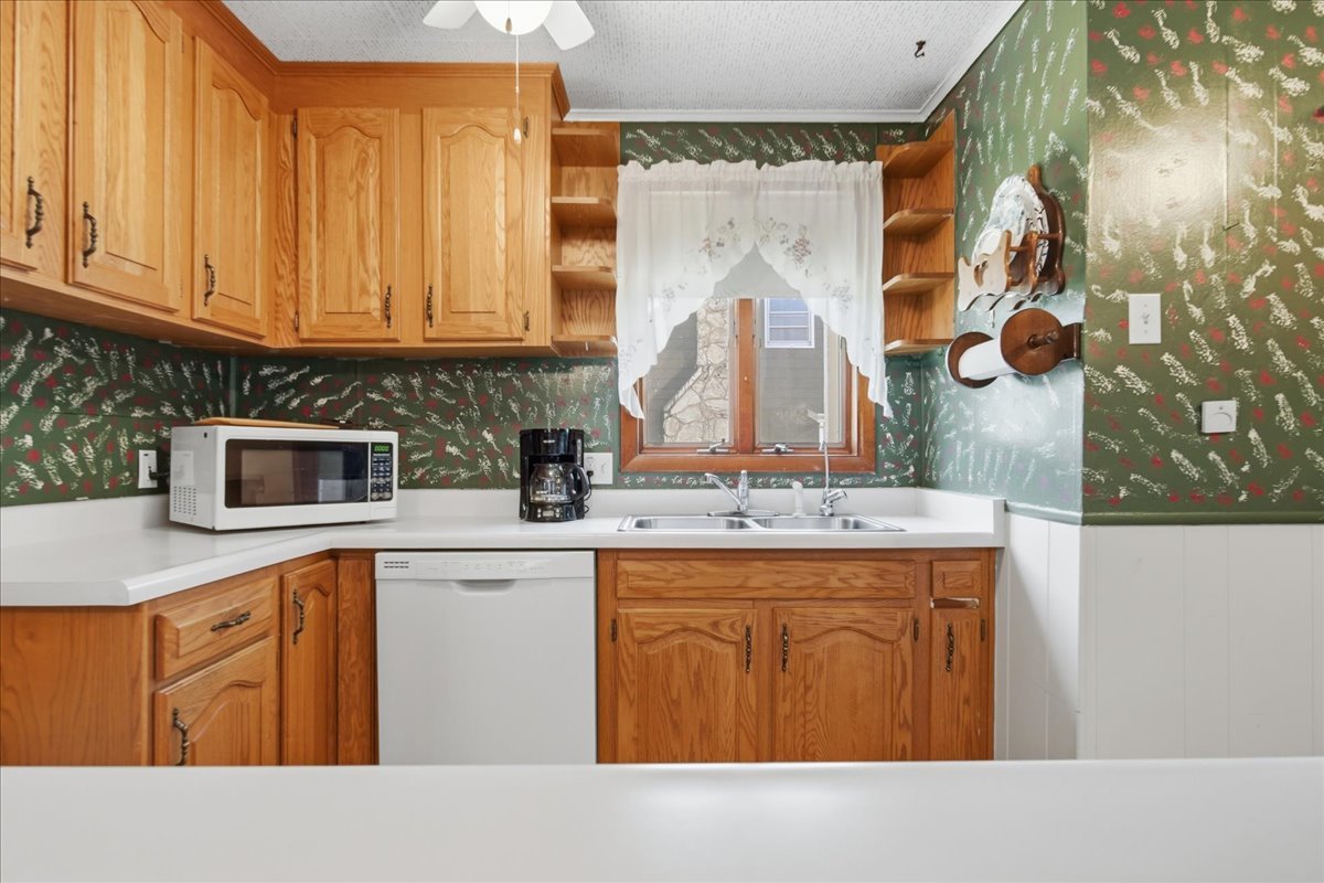 709 Institute Boulevard Property Photo 8