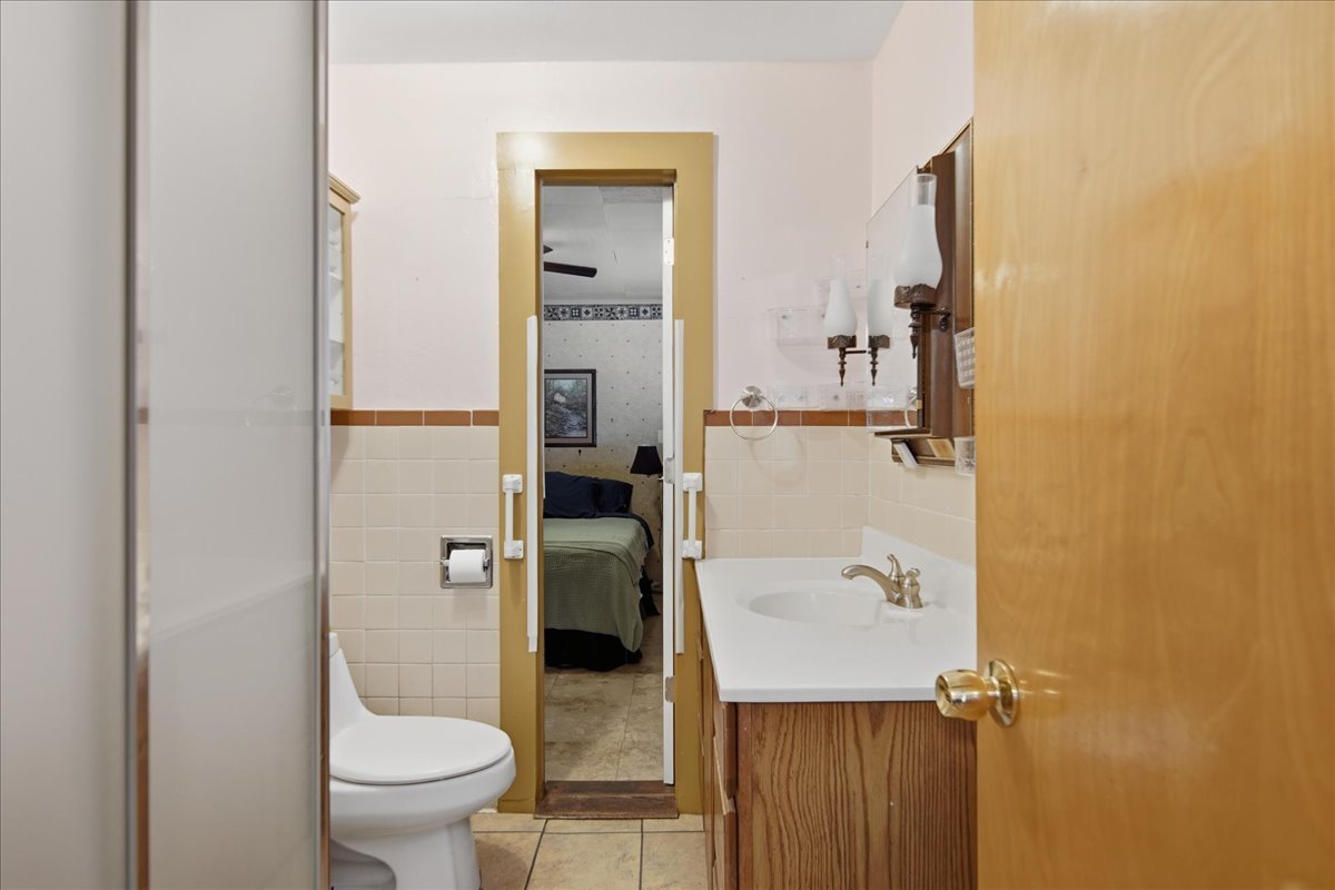 709 Institute Boulevard Property Photo 12