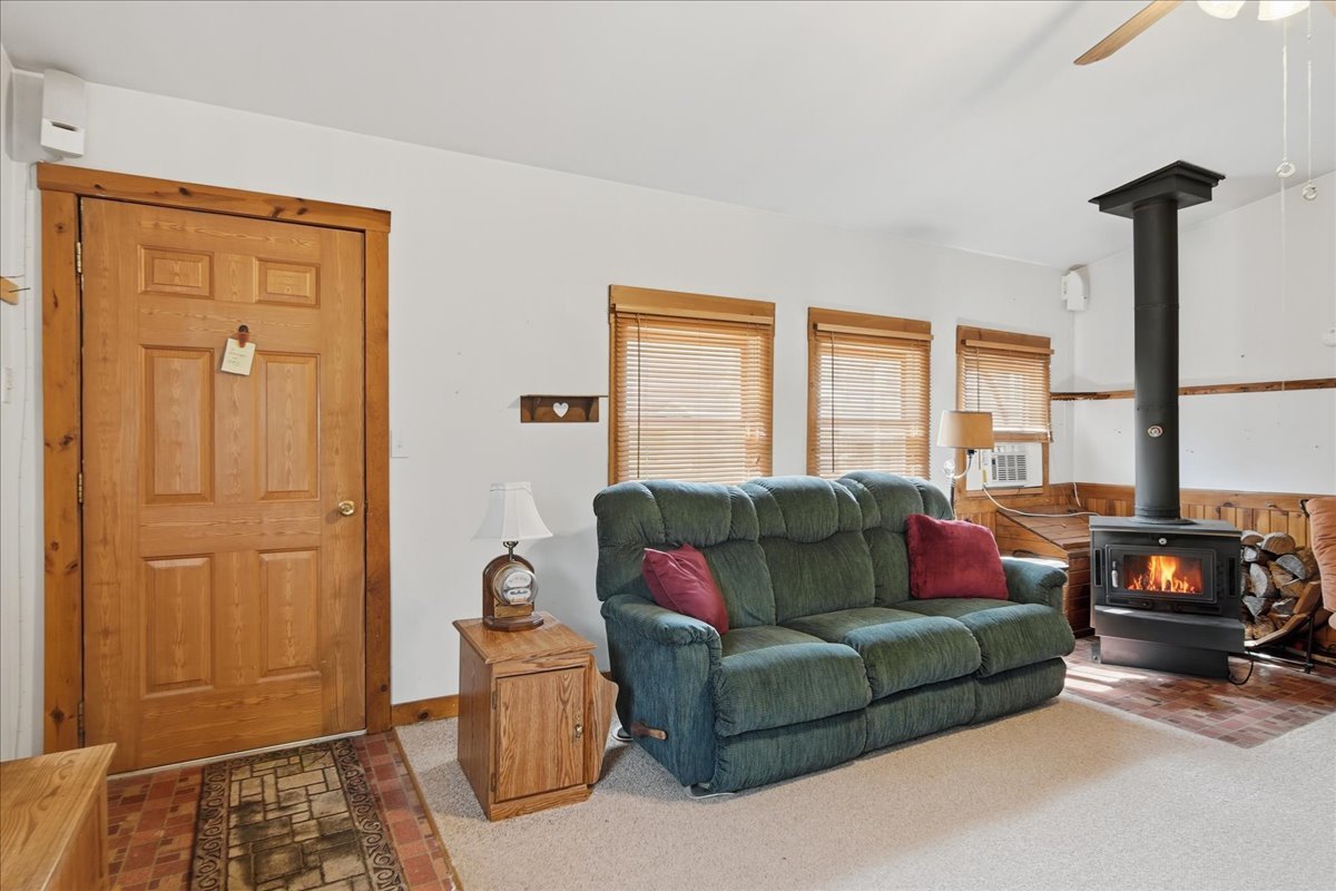 709 Institute Boulevard Property Photo 14