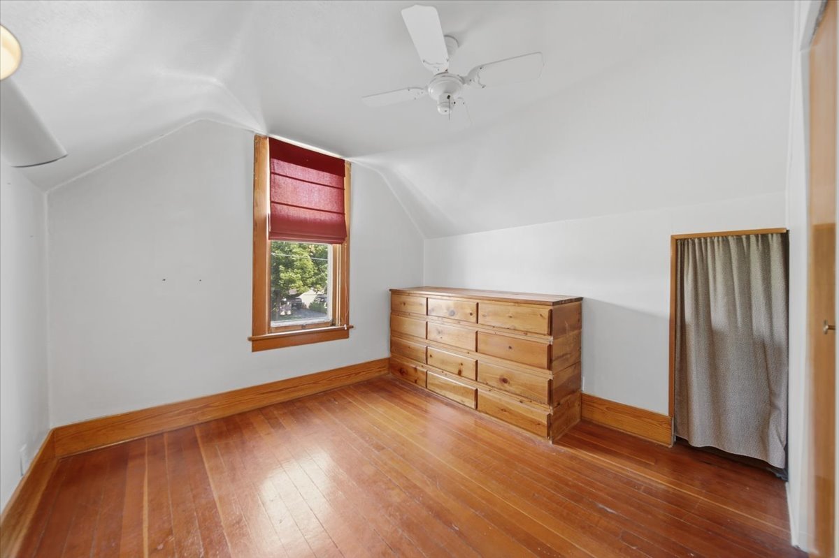 709 Institute Boulevard Property Photo 17