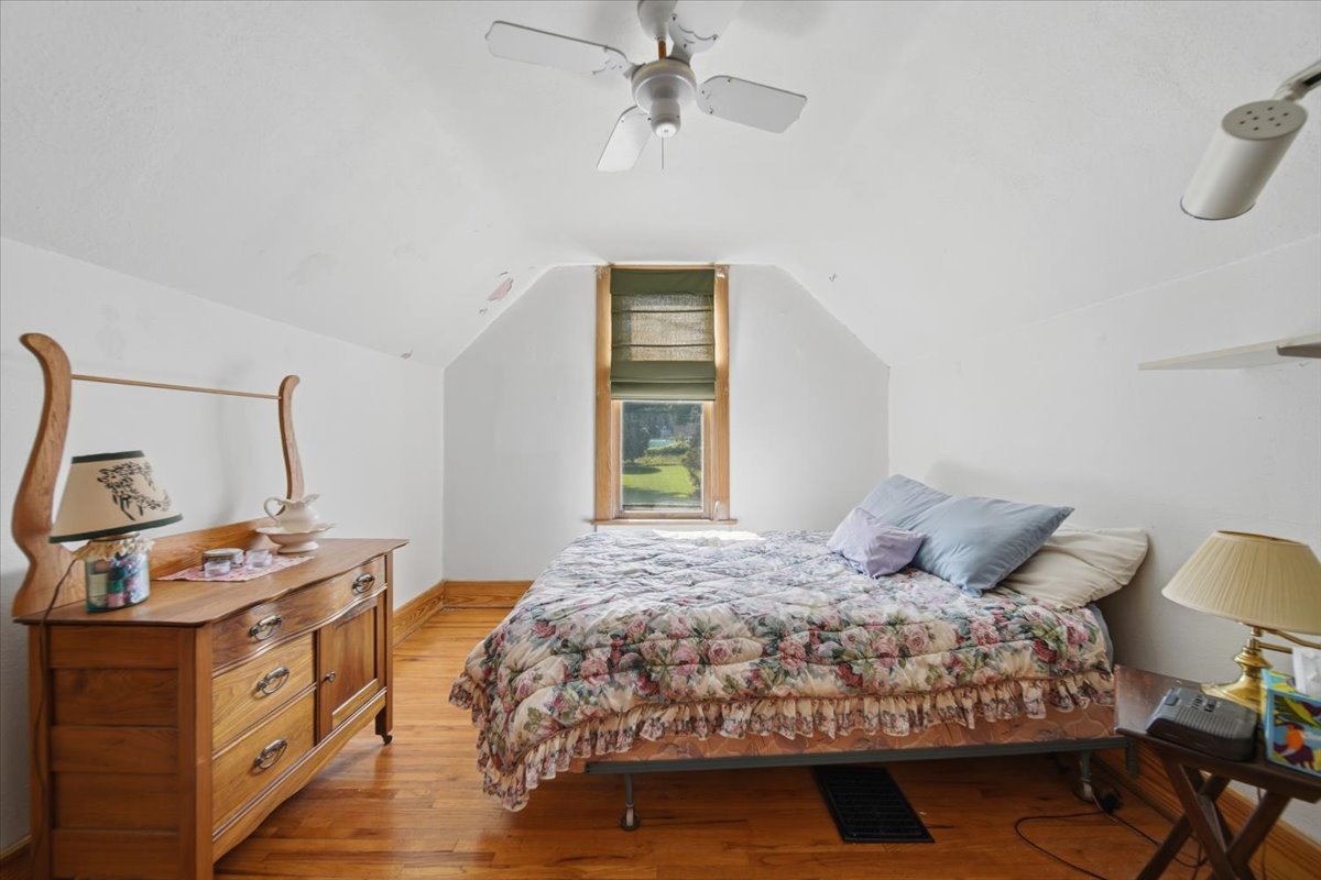 709 Institute Boulevard Property Photo 18