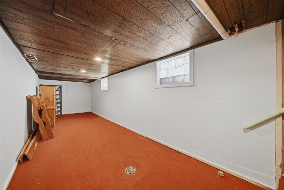 709 Institute Boulevard Property Photo 21