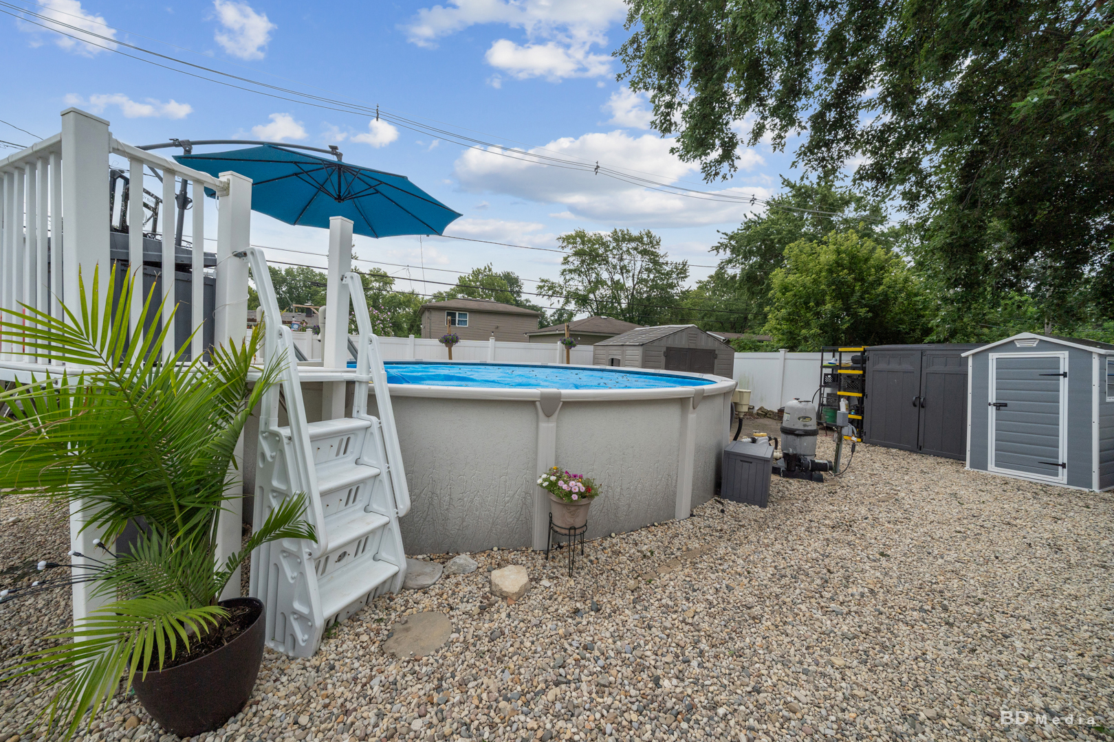 15255 Millard Avenue Property Photo 23