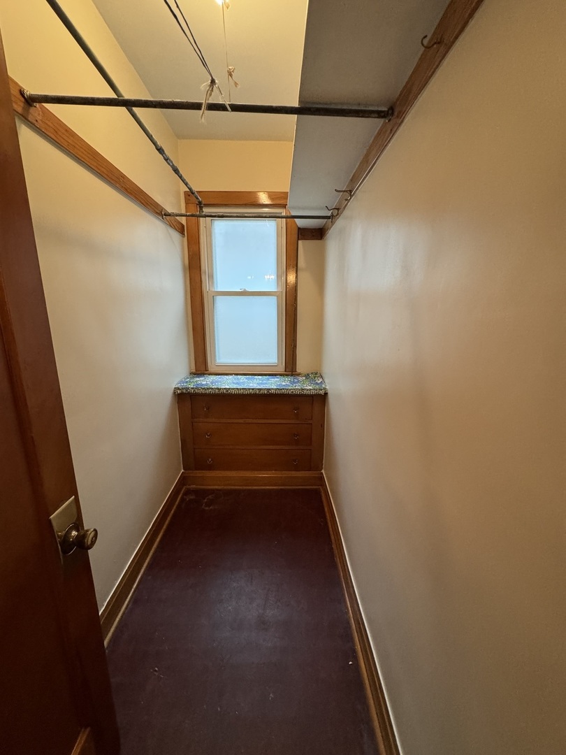 4936 S Kedvale Avenue Property Photo 9