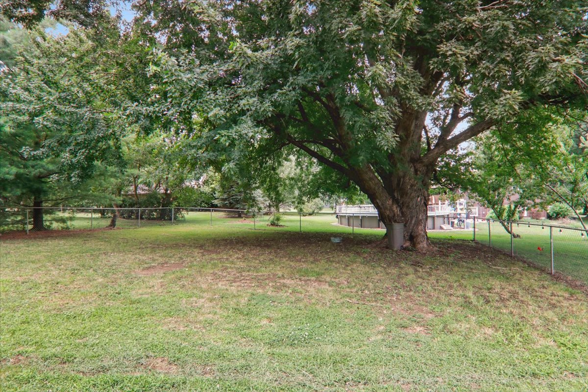 18864 Pioneer Street Property Photo 25