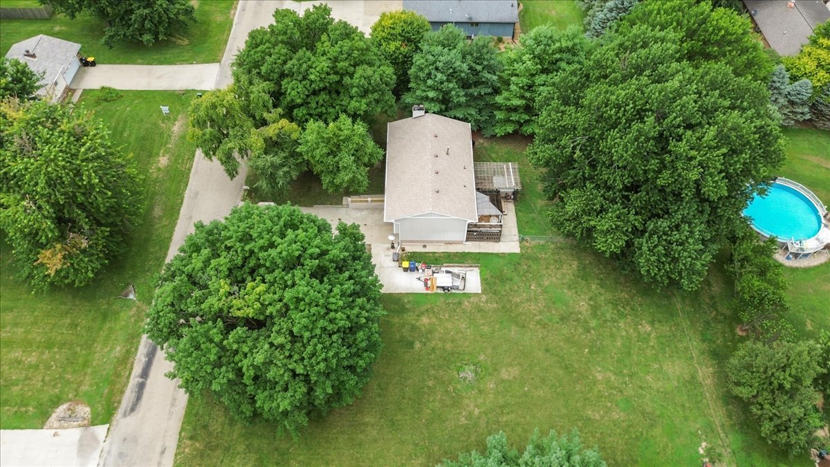 18864 Pioneer Street Property Photo 35