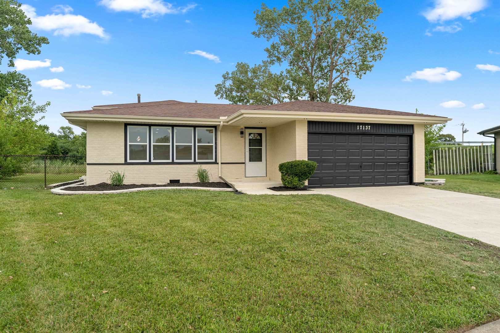 12726235 Property Photo 2