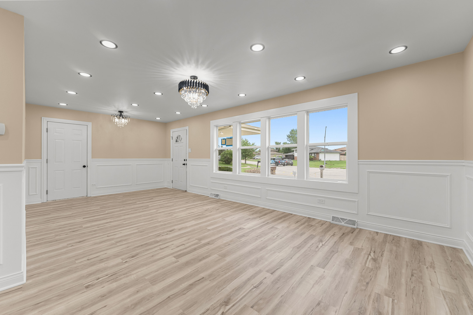 12726235 Property Photo 5