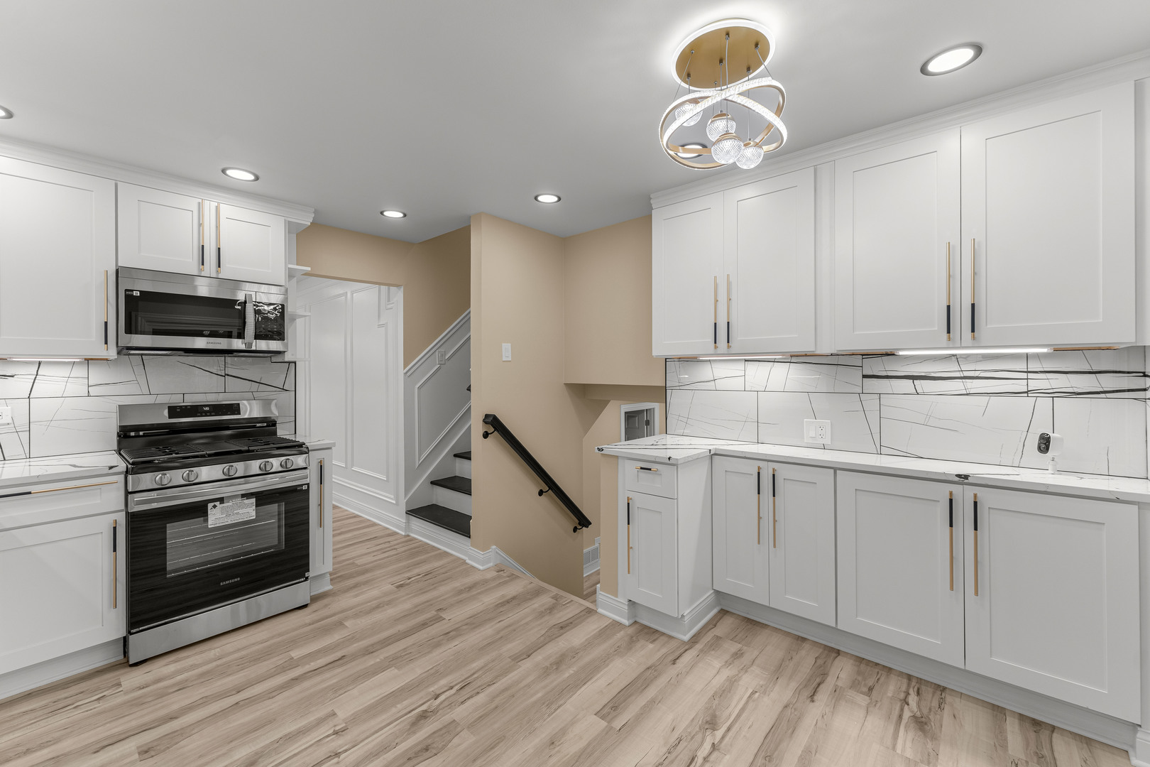 12726235 Property Photo 11
