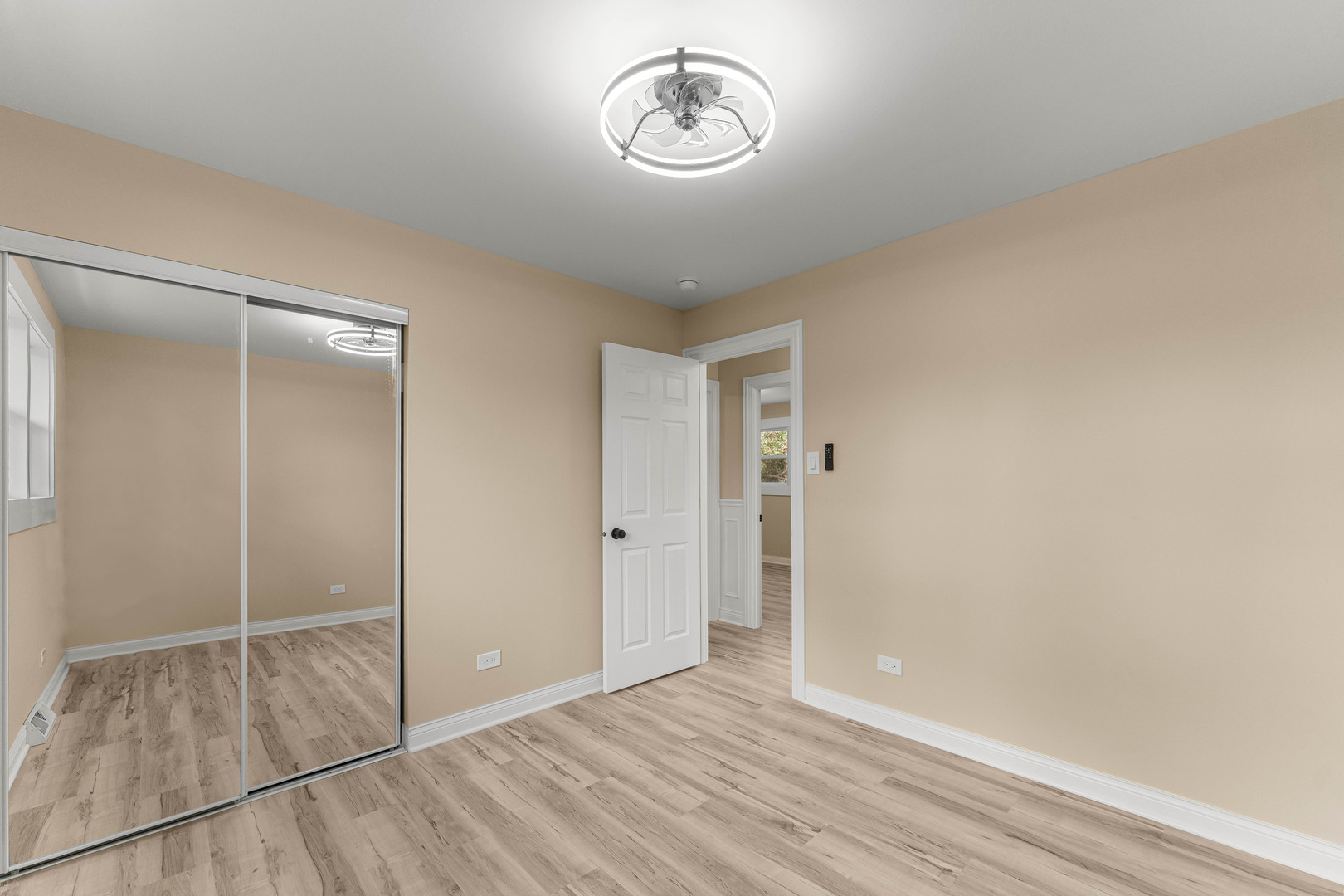 12726235 Property Photo 15