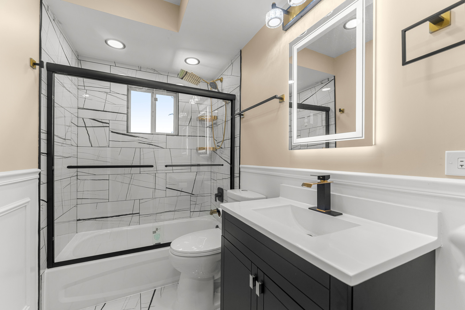 12726235 Property Photo 19