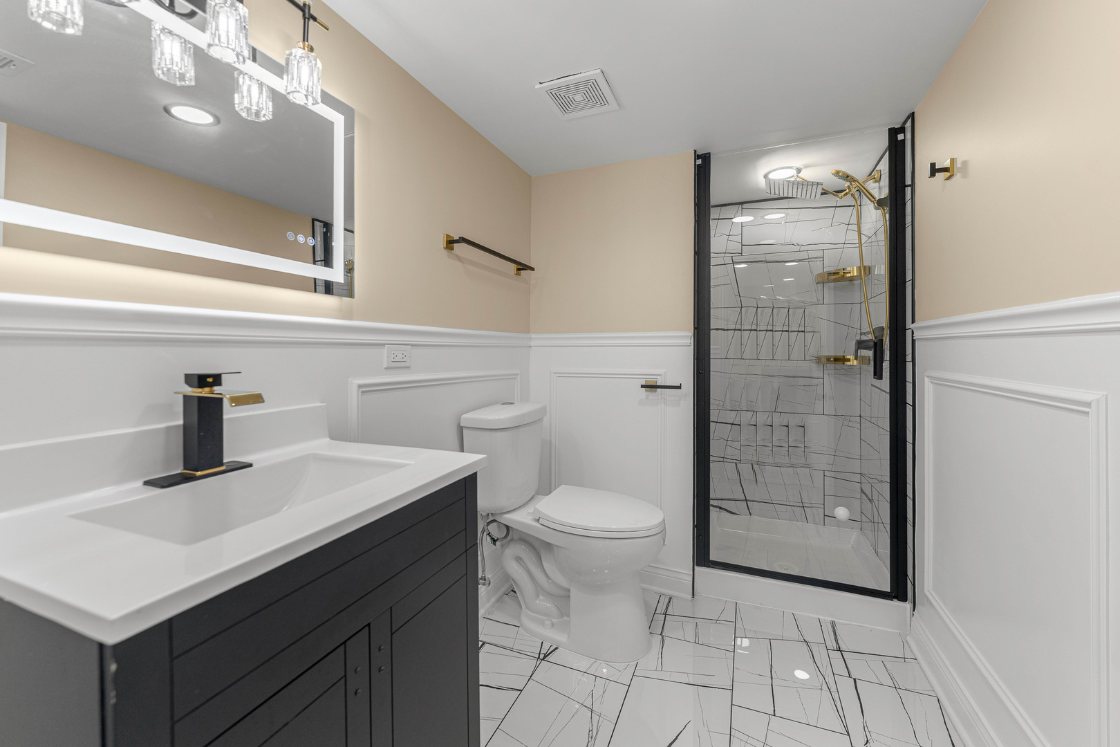 12726235 Property Photo 22