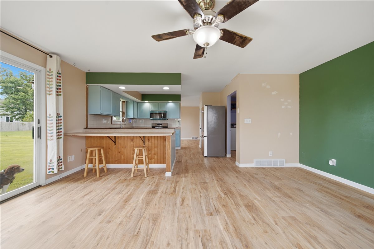 203 W Nissen Stigen Property Photo 6