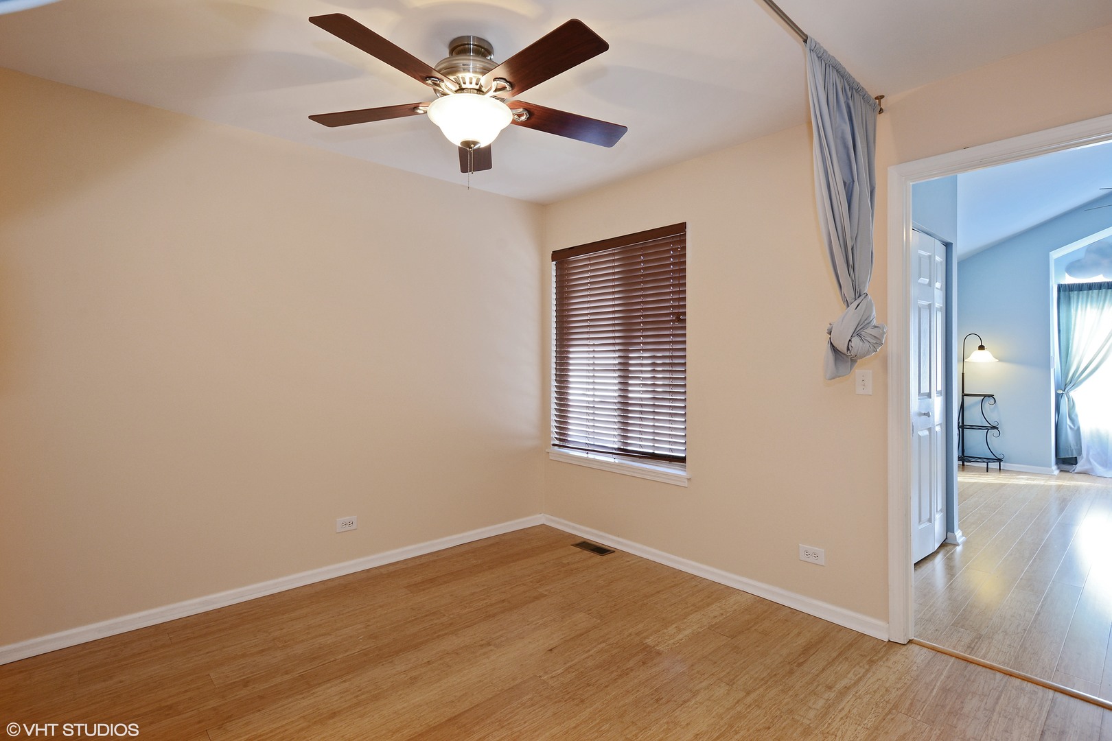 1560 N Saint Marks Place Property Photo 5