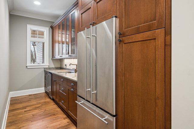 1300 Abington Cambs Drive Property Photo 13