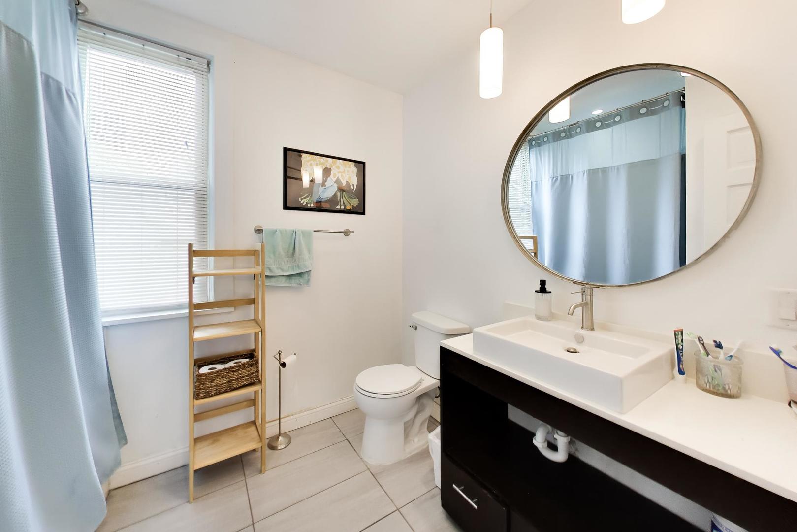 534 S East Avenue Property Photo 42