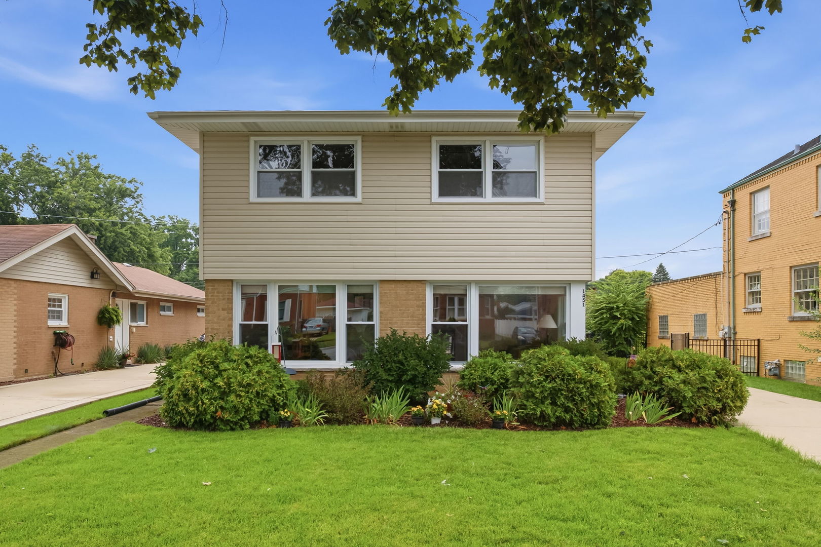 1451 Suffolk Avenue Property Photo 2