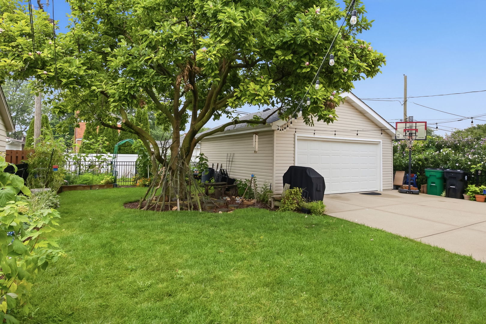 1451 Suffolk Avenue Property Photo 34