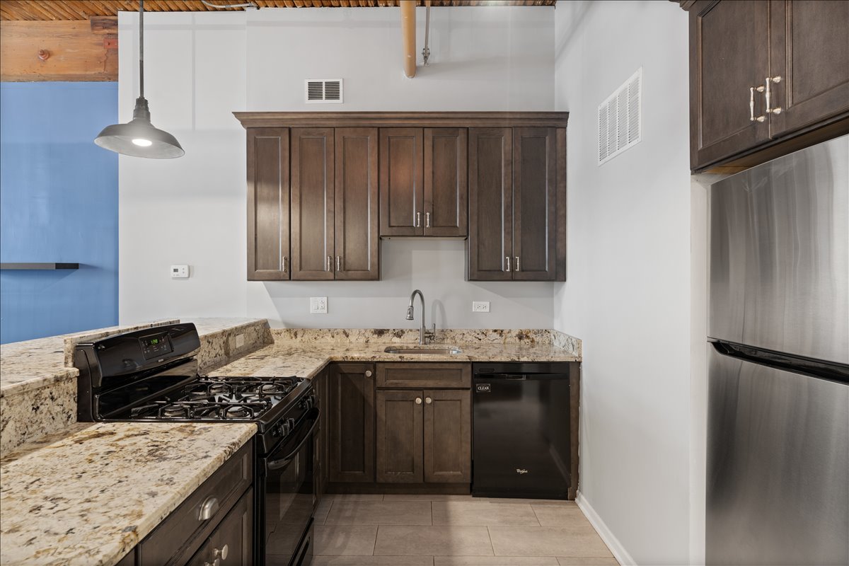 900 S Wabash Avenue 303 Property Photo 6