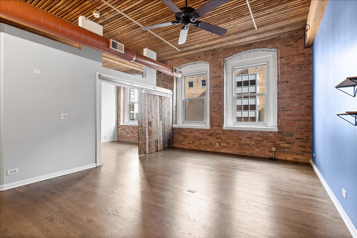900 S Wabash Avenue 303 Property Photo 9
