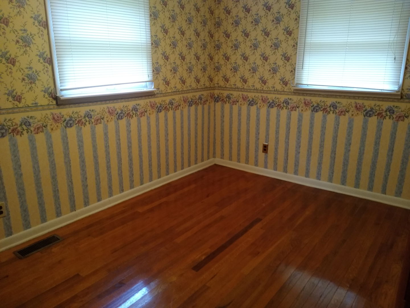 54 North Street Property Photo 4