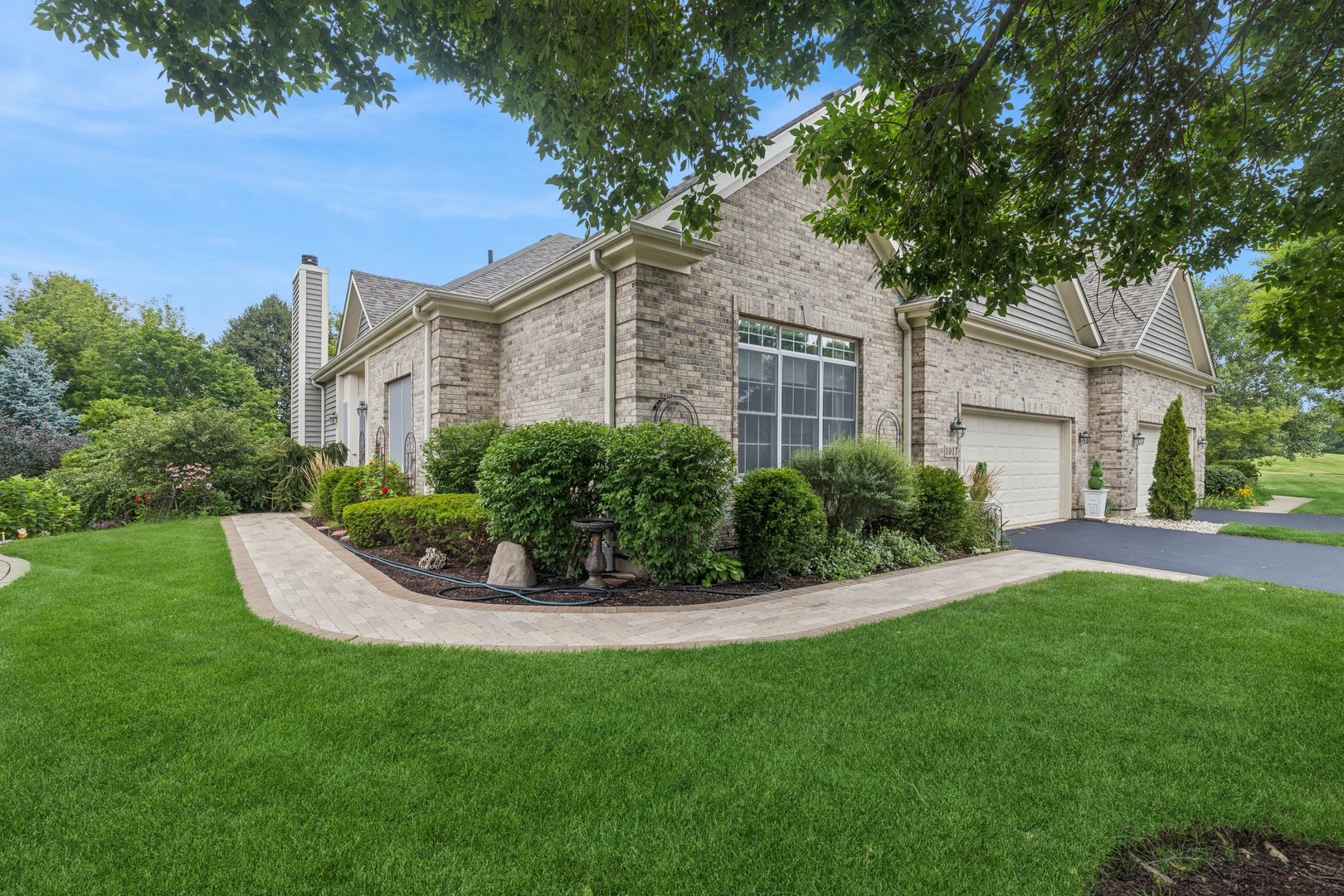 1017 Heron Way Property Photo 1