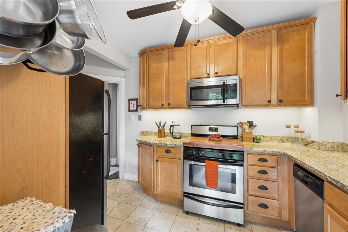 1243 W Thorndale Avenue 2e Property Photo 8