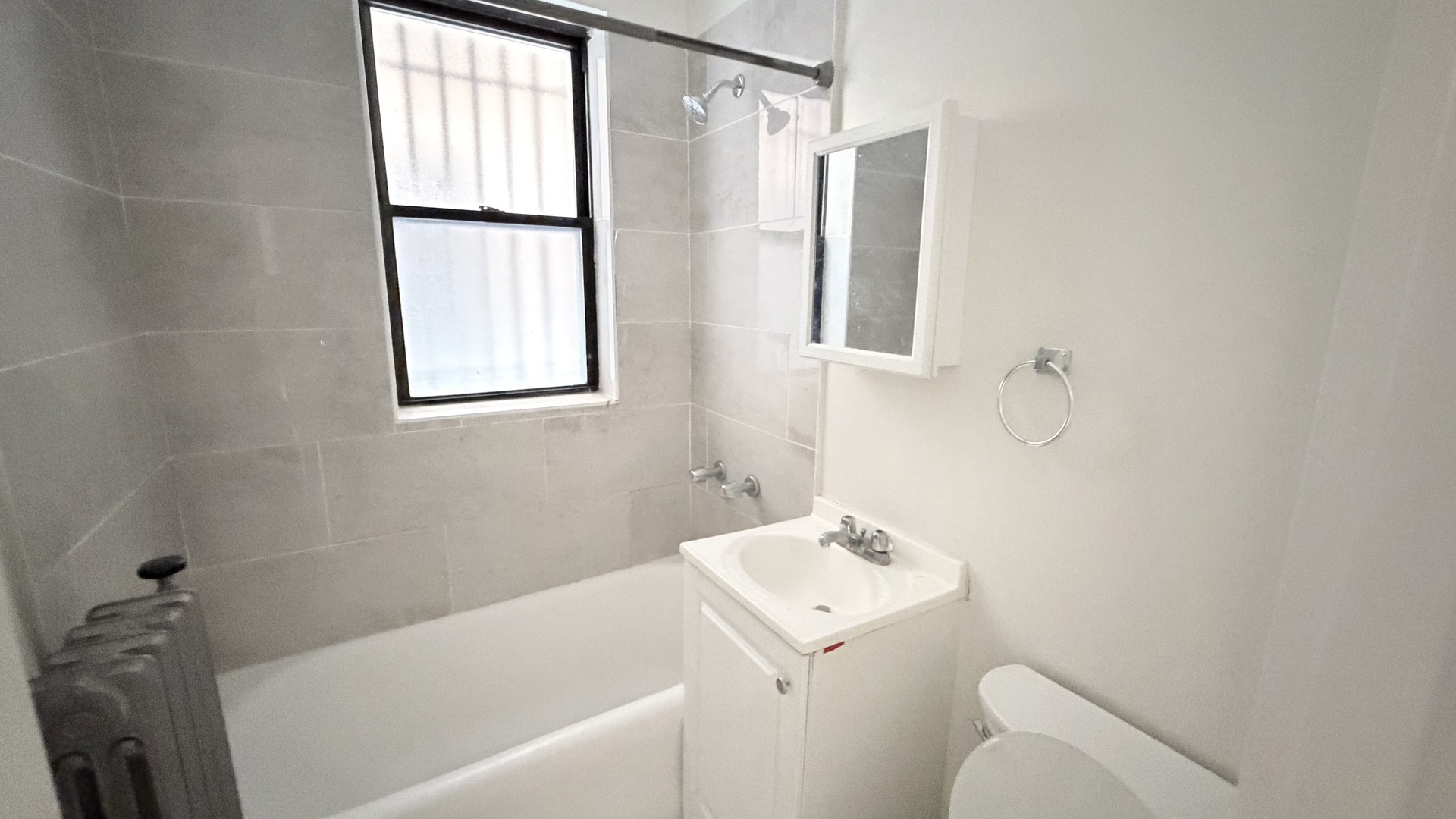 839 W Sheridan Road 216 Property Photo 7