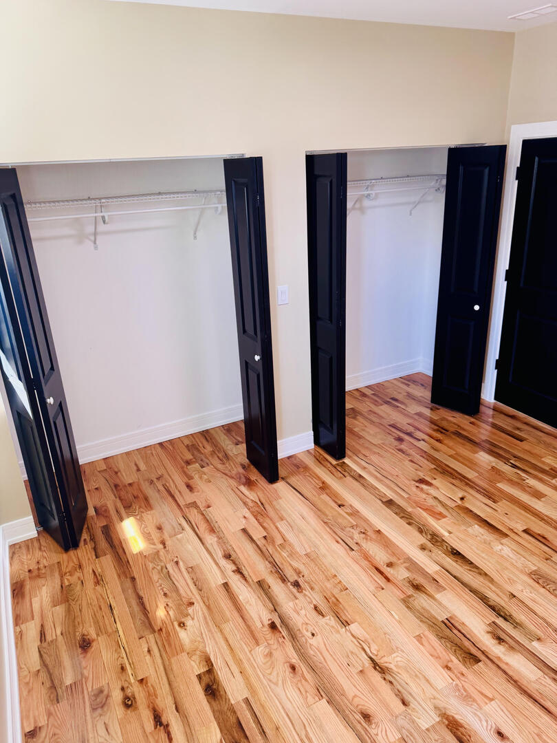 155 N La Crosse Avenue 2 Property Photo 6