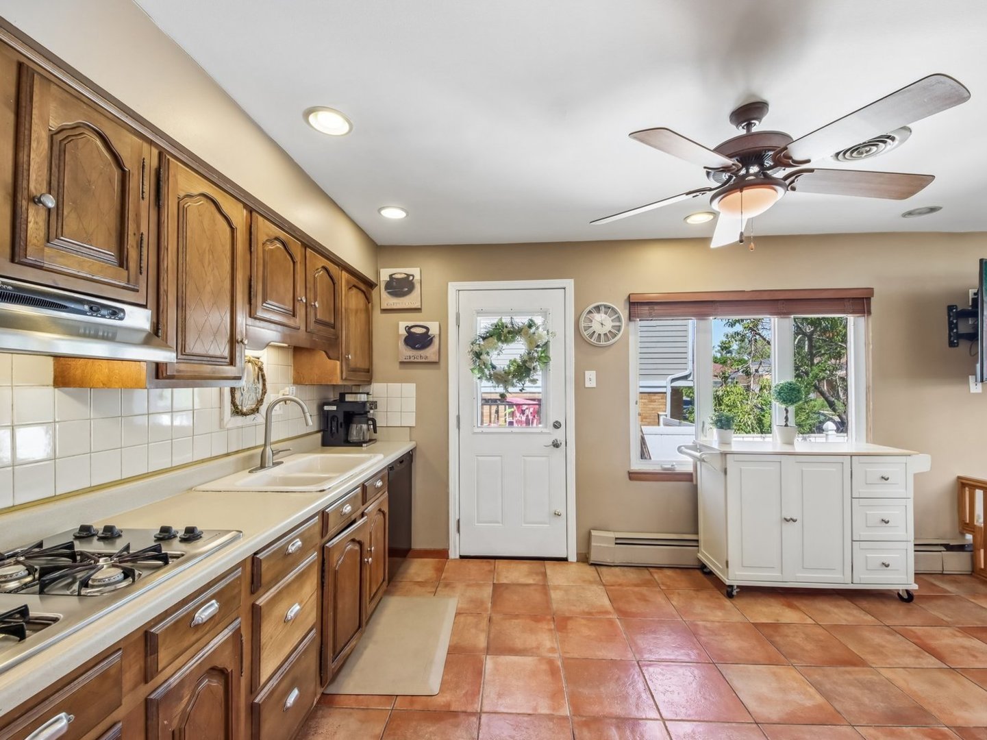 1580 Grant Avenue Property Photo 15