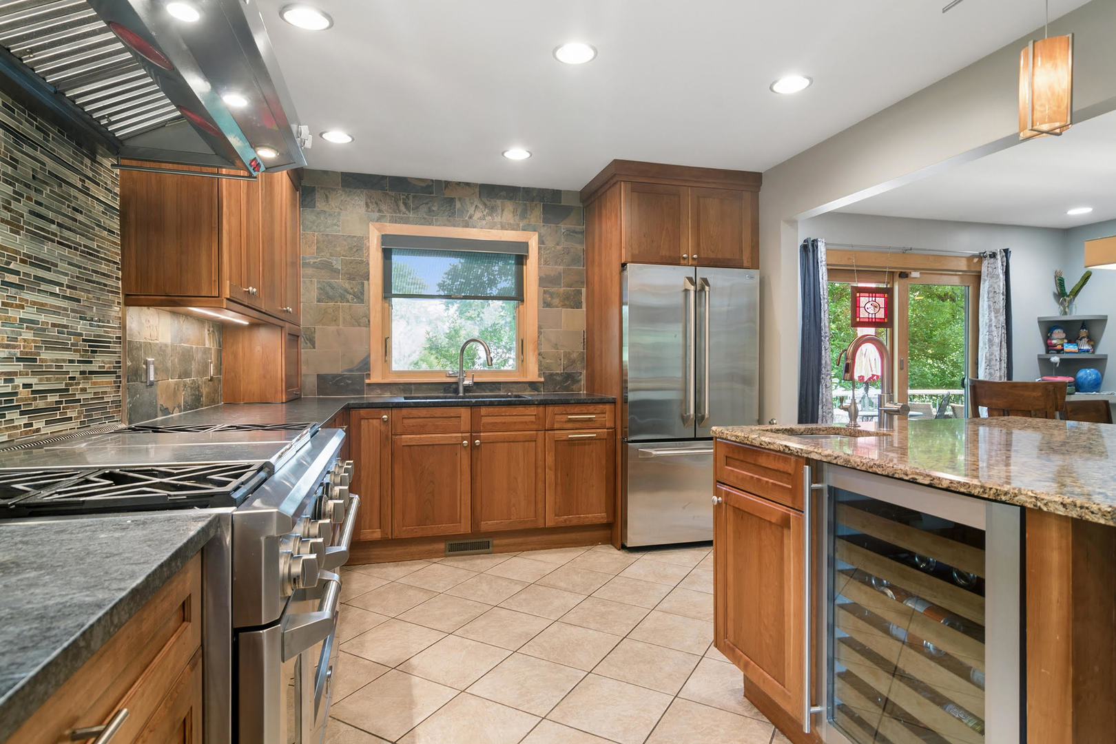 170 S Ela Road Property Photo 10