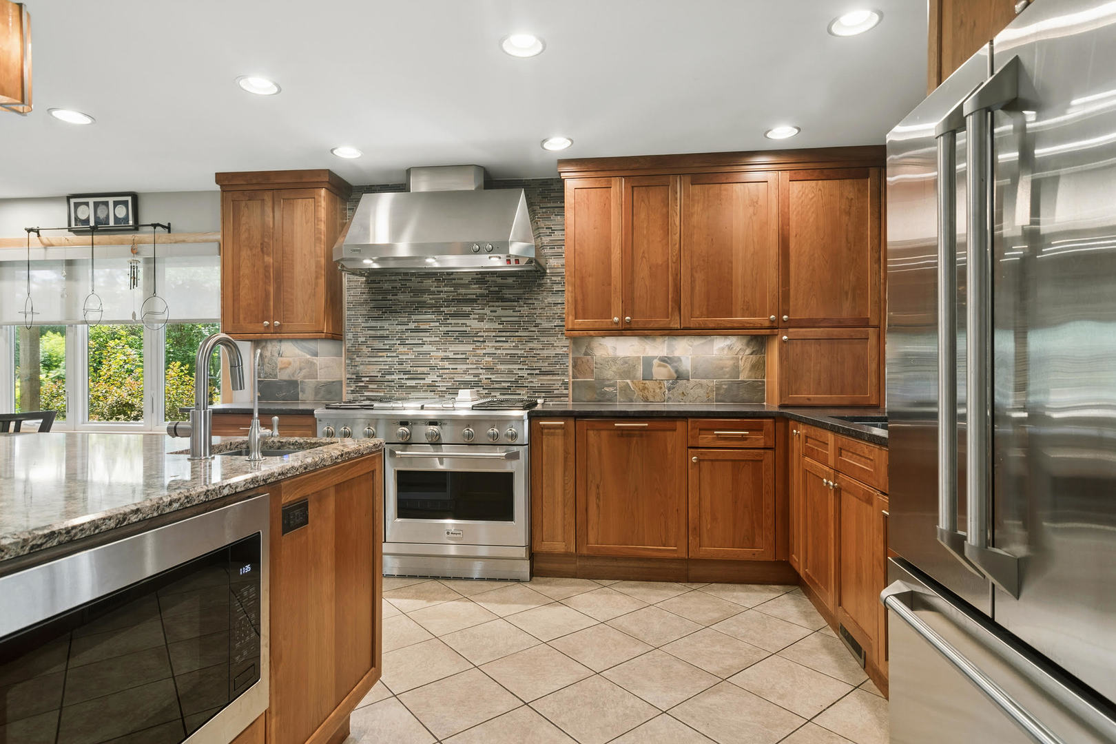 170 S Ela Road Property Photo 11