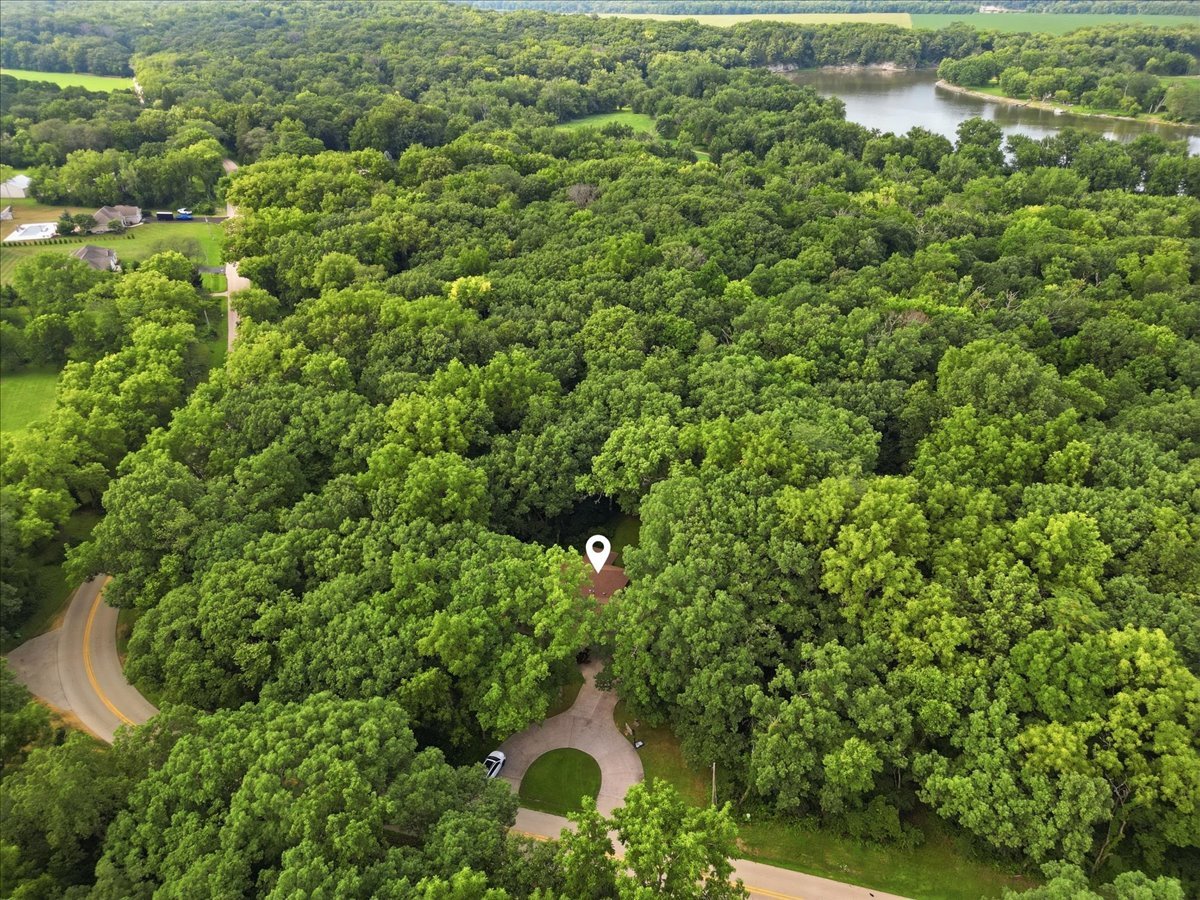 2110 Grand Detour Road Property Photo 4