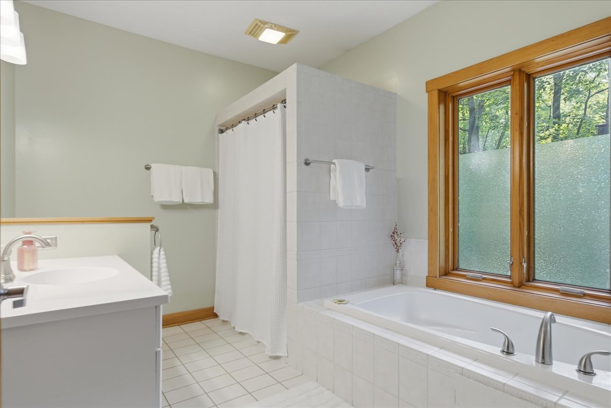 2110 Grand Detour Road Property Photo 33