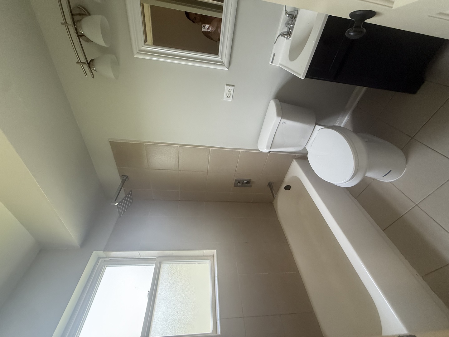 7626 S Drexel Street 2w Property Photo 5