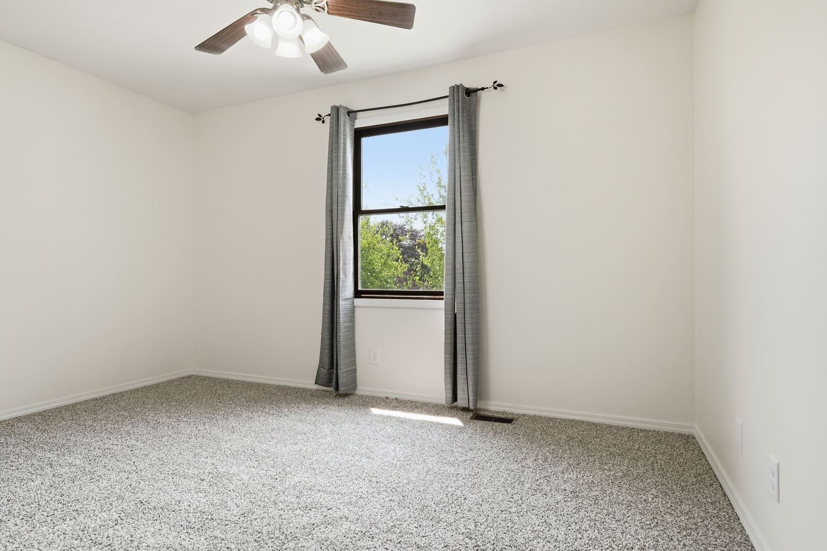 39 Aberdeen Way Property Photo 19