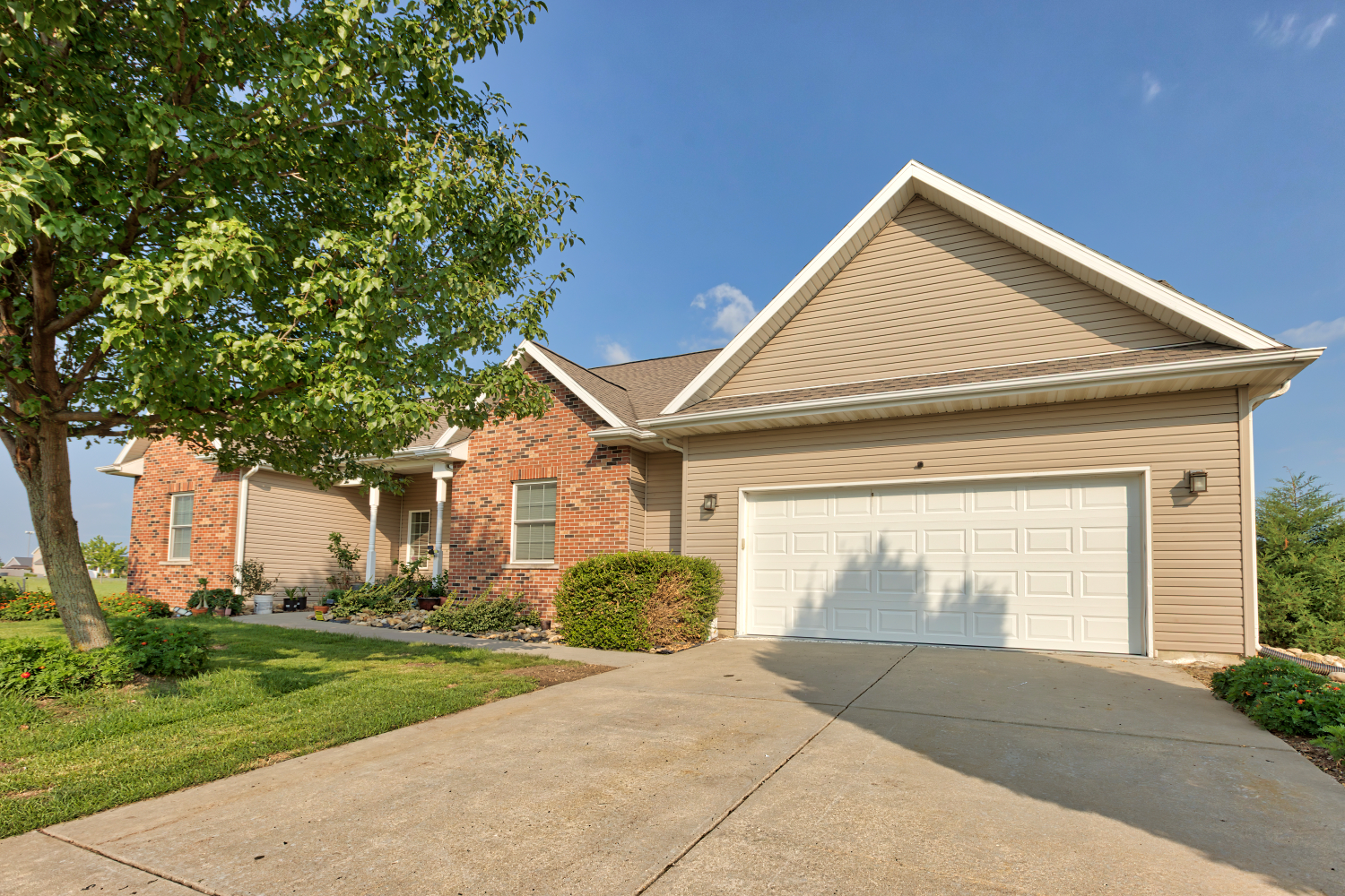 4397 Renaissance Drive Property Photo 2