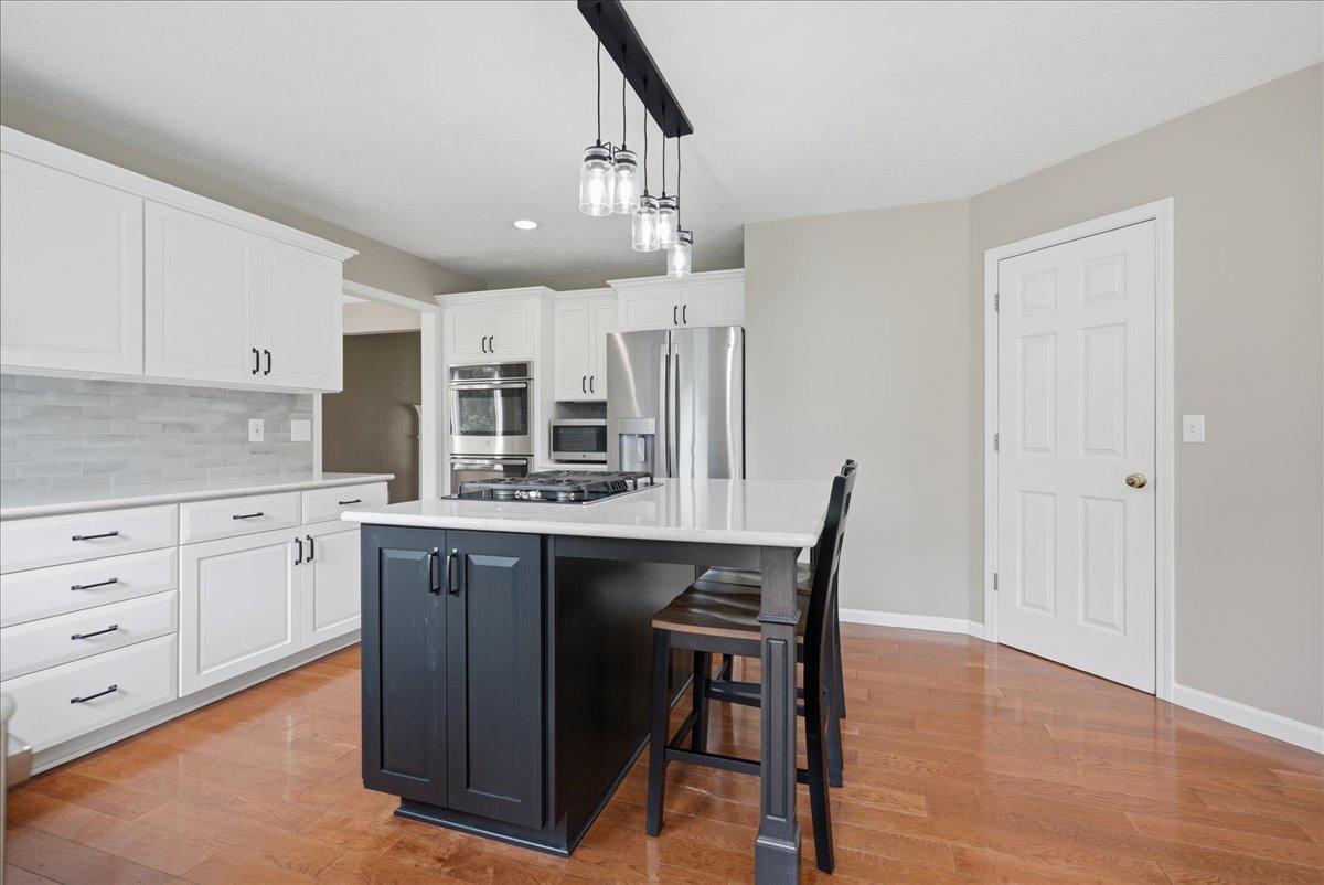 655 Deer Lakes Drive Property Photo 11