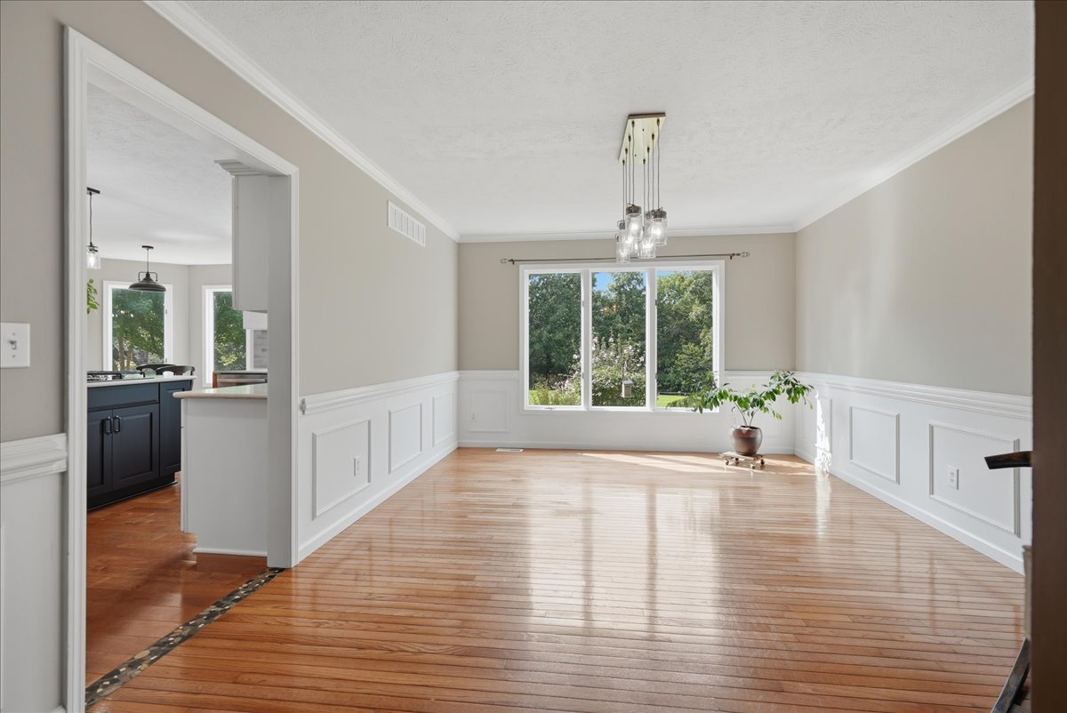 655 Deer Lakes Drive Property Photo 15