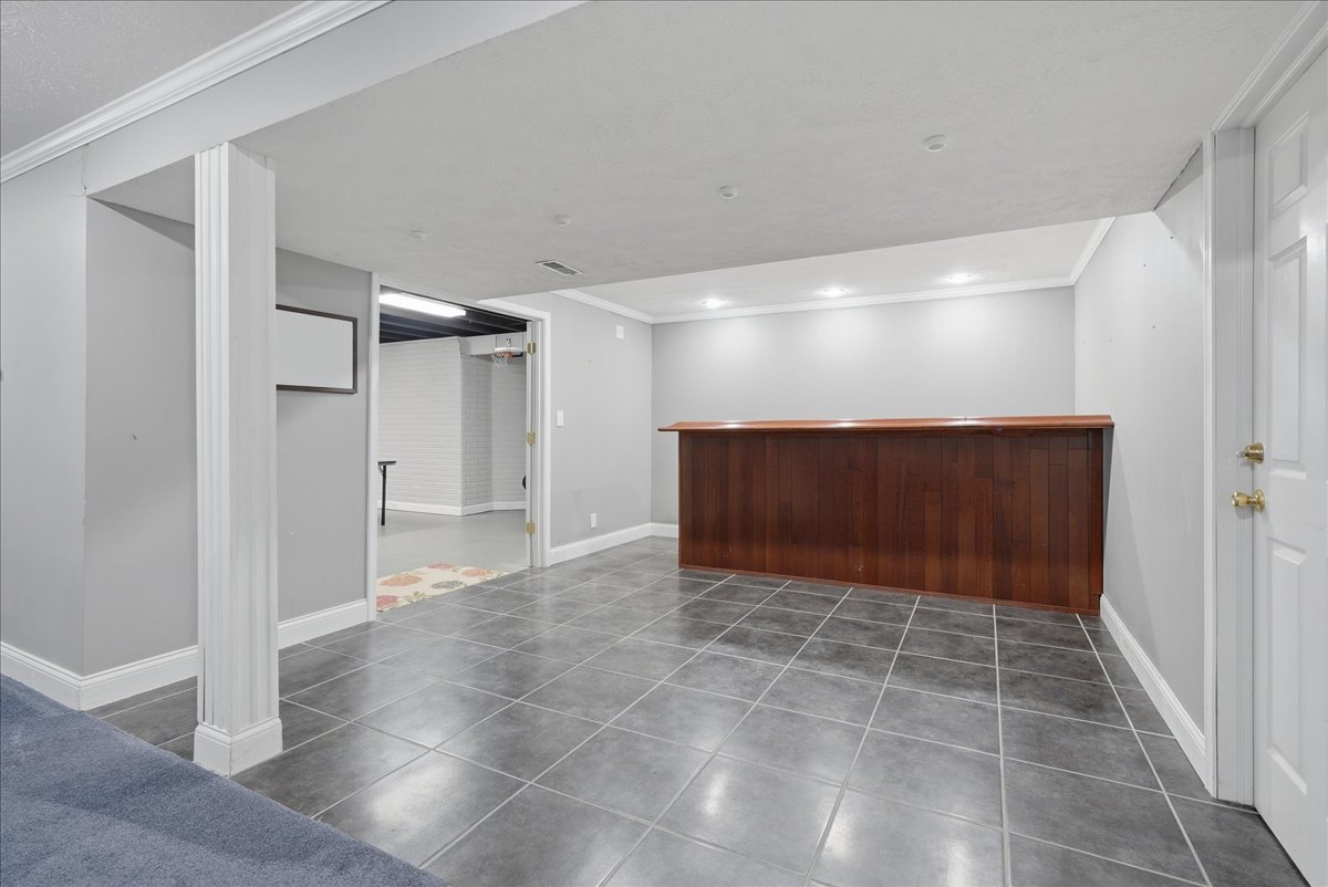 655 Deer Lakes Drive Property Photo 20