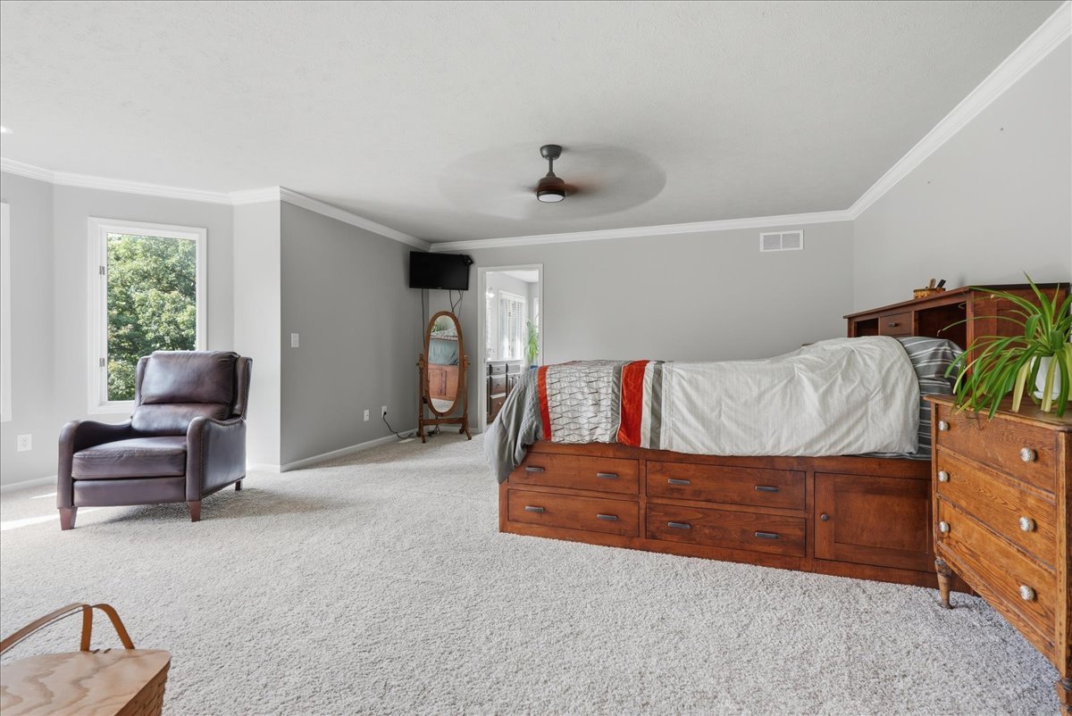 655 Deer Lakes Drive Property Photo 24
