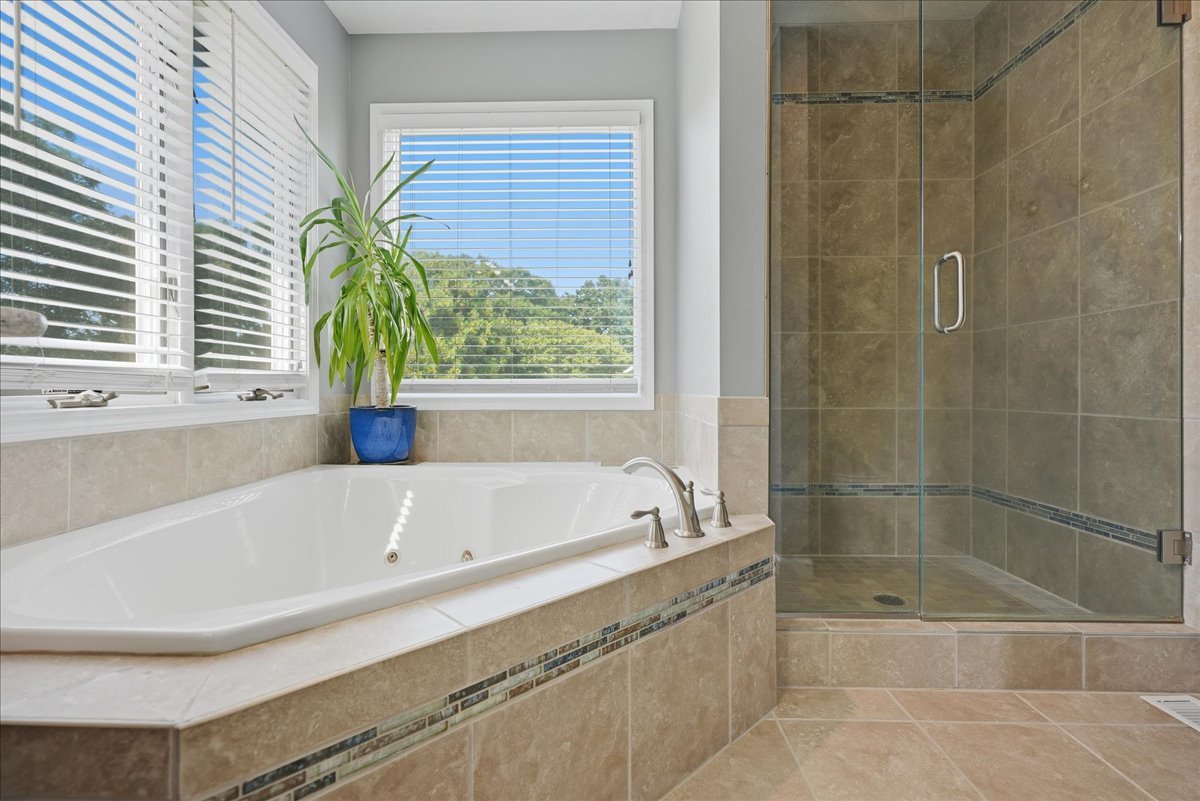 655 Deer Lakes Drive Property Photo 27
