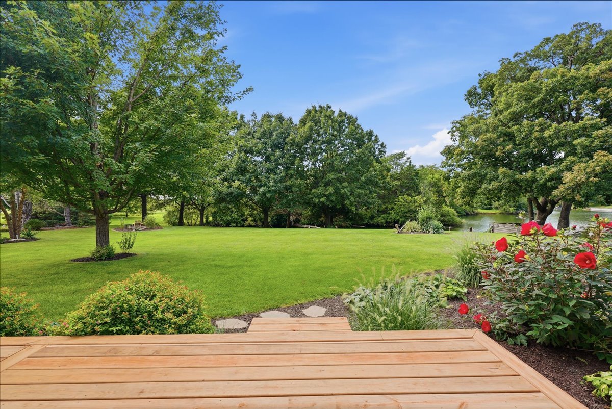 655 Deer Lakes Drive Property Photo 35