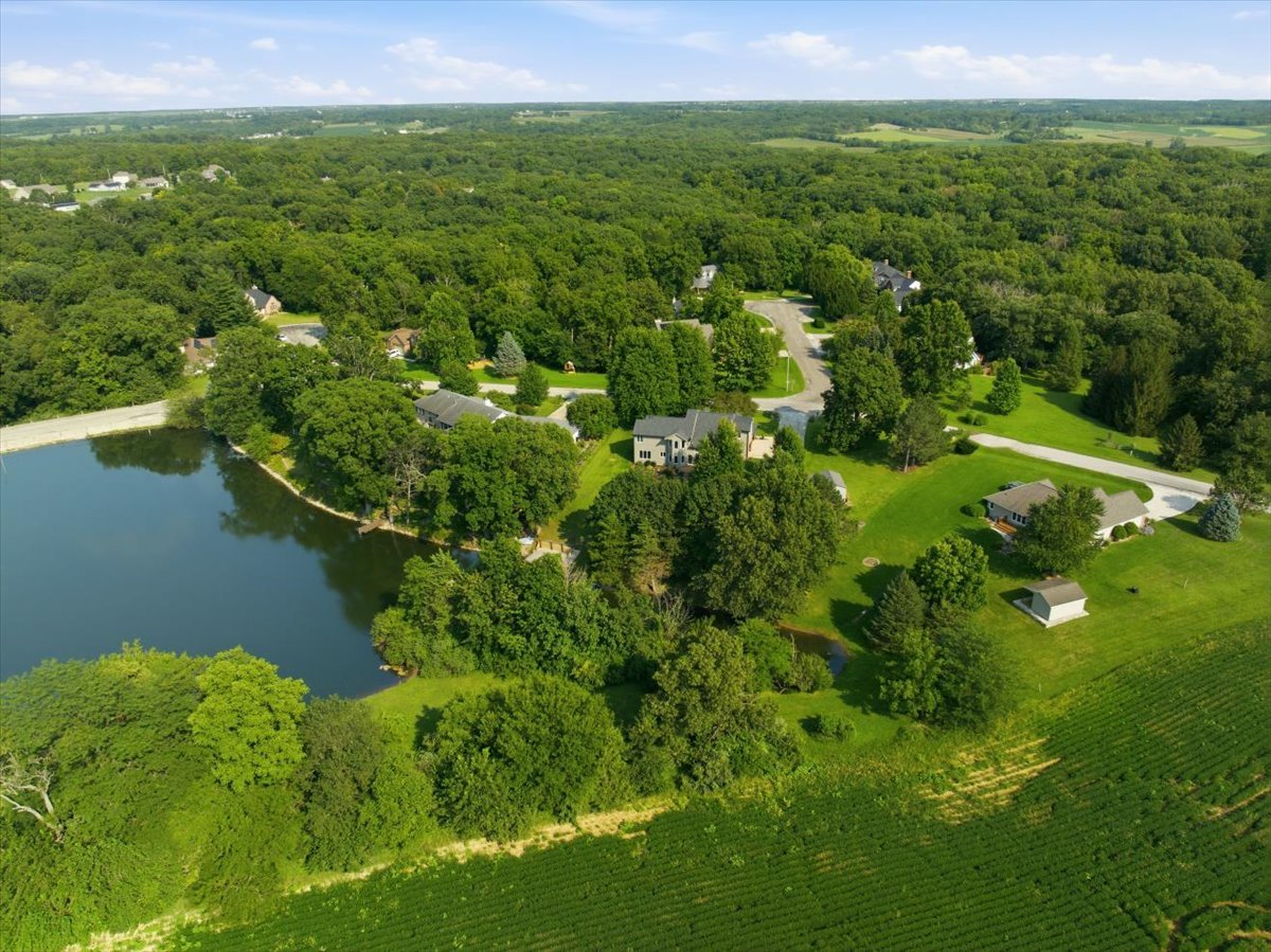 655 Deer Lakes Drive Property Photo 41