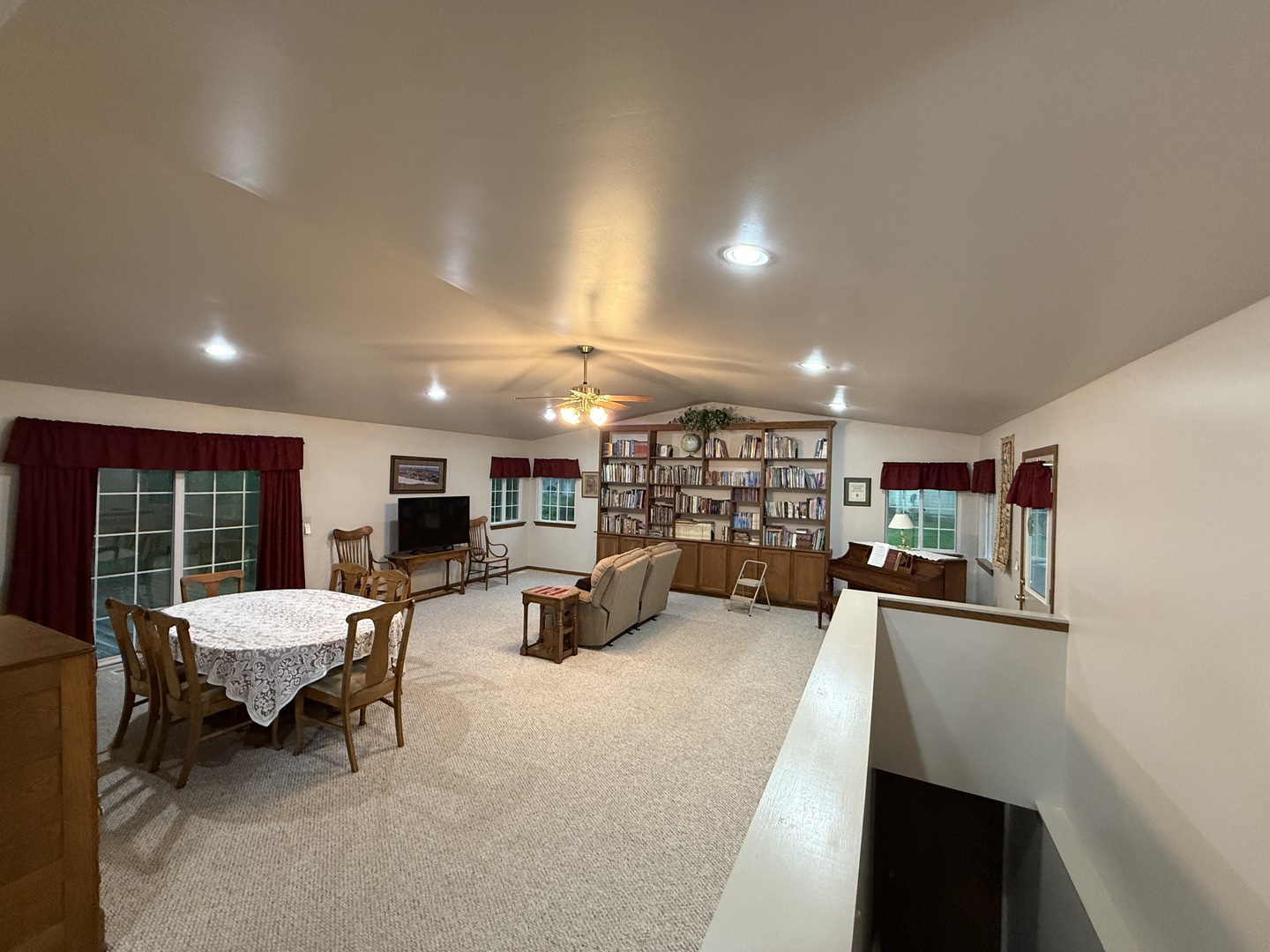 1247 Tilton Park Drive Property Photo 9