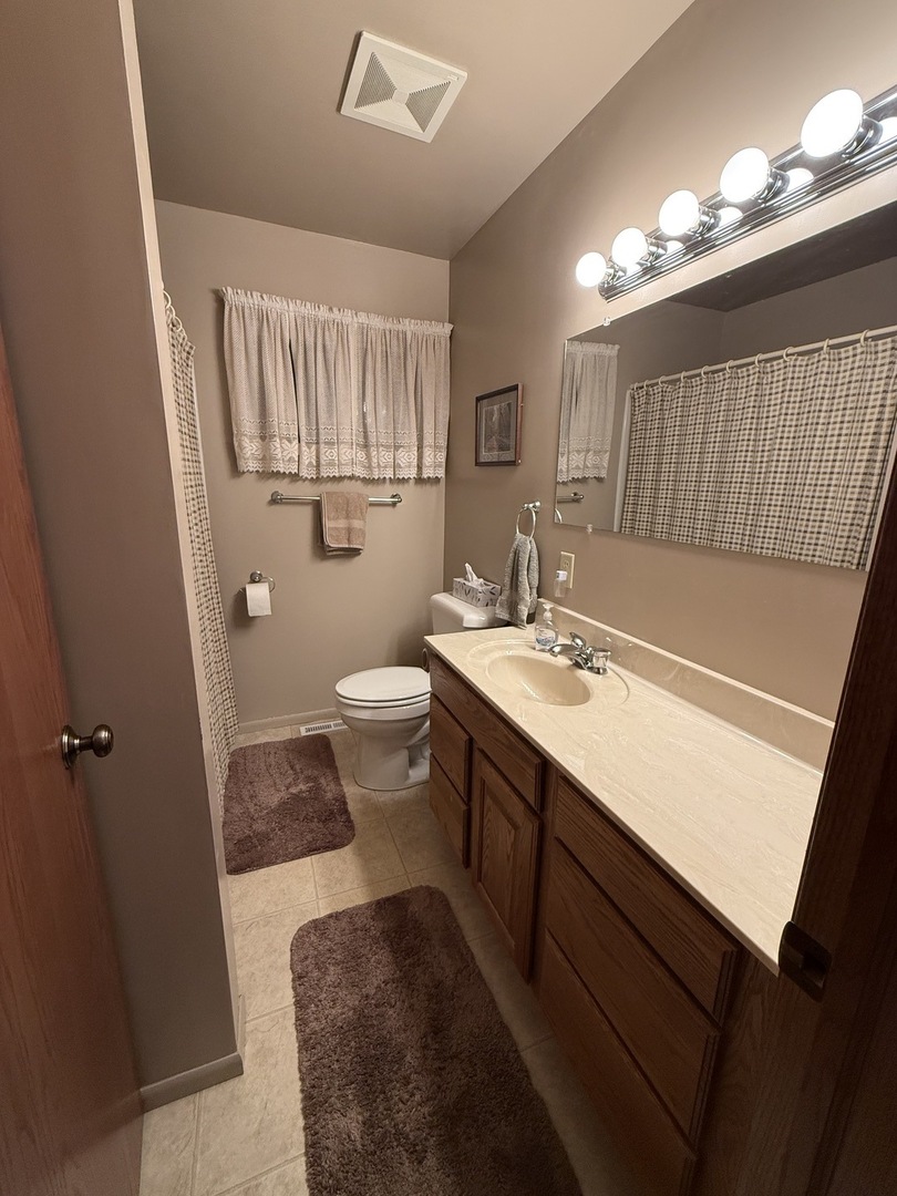 1247 Tilton Park Drive Property Photo 18