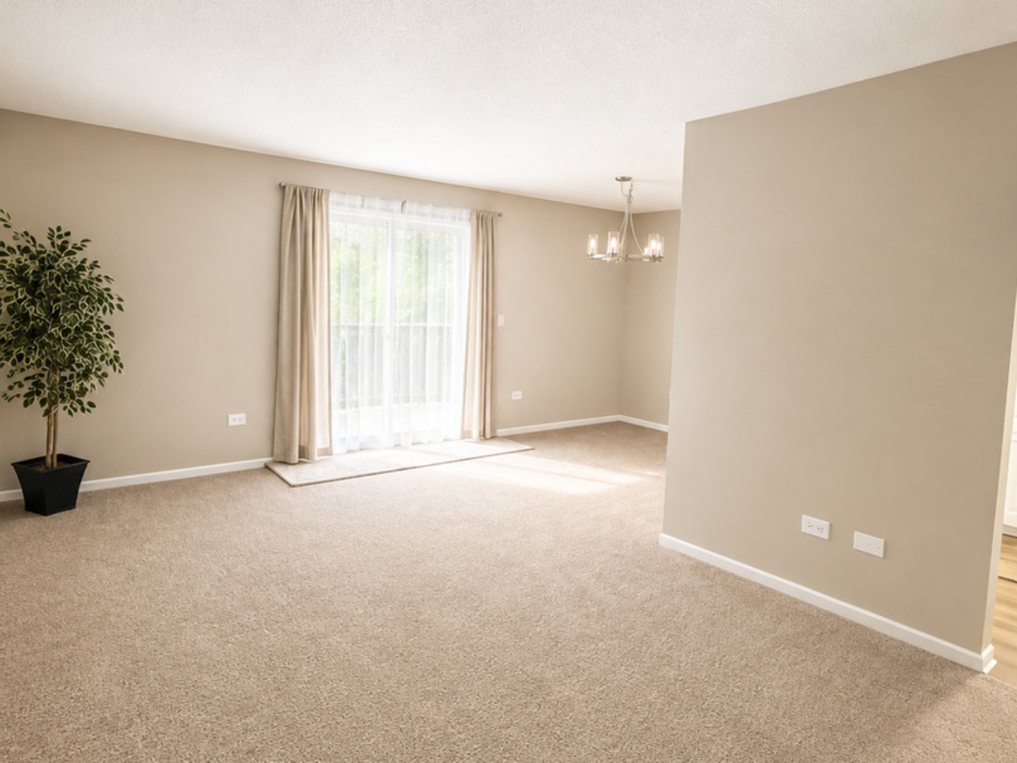 500 Valley Drive 301 Property Photo 3