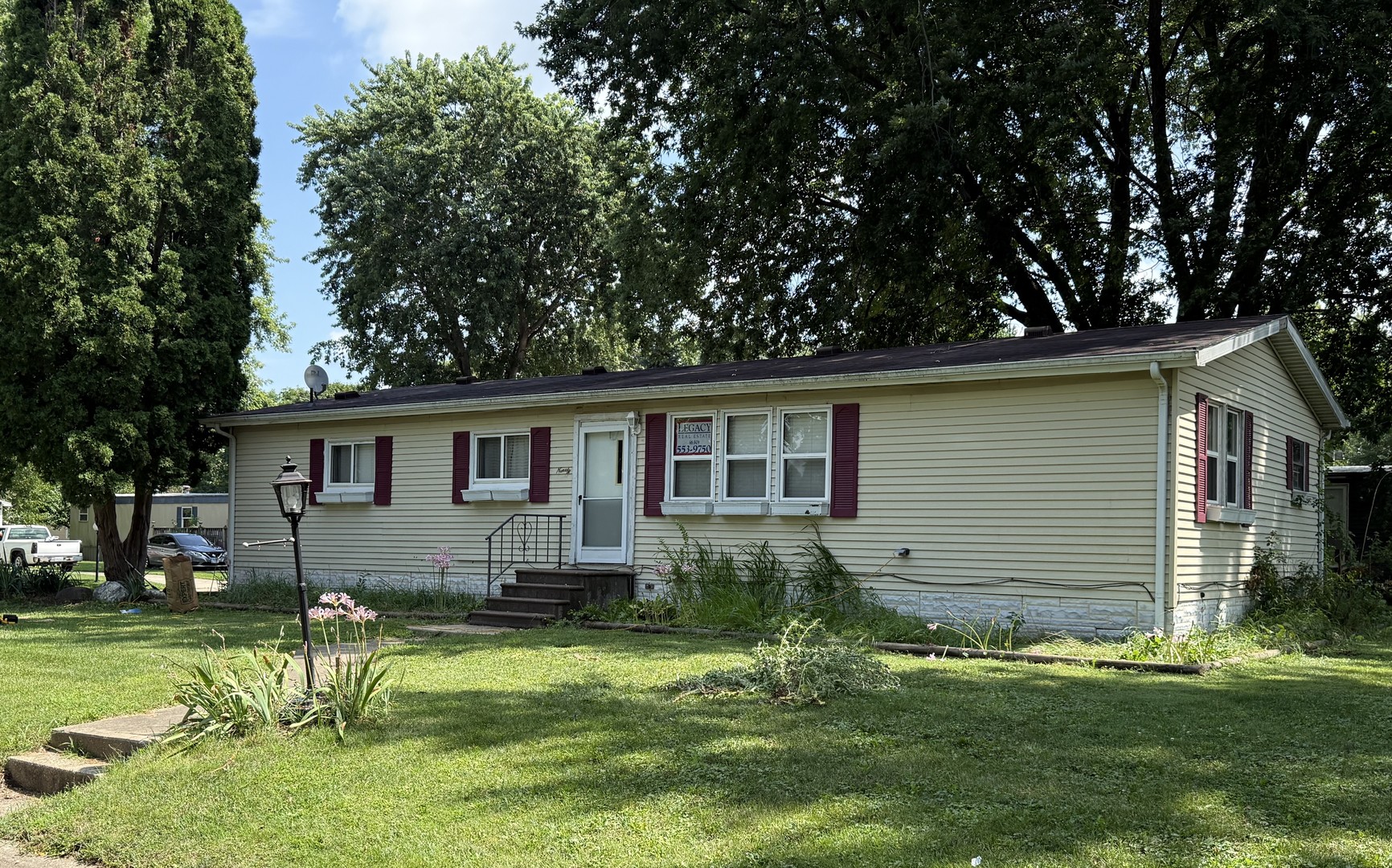 98 Maple Lane Property Photo 1