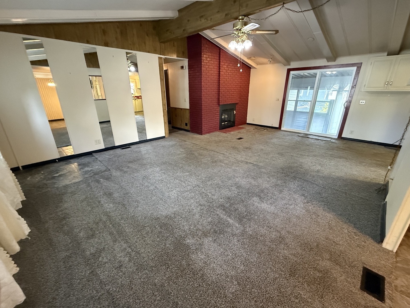 98 Maple Lane Property Photo 3